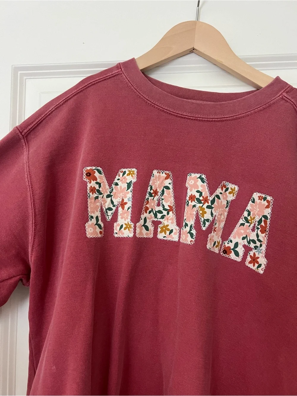 Mama Sweater - Picture 2 of 4